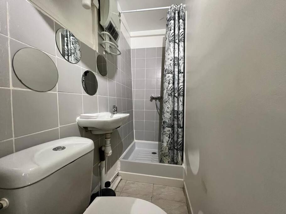 Le Cocon De Melun Apartamento Exterior foto