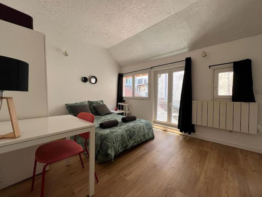 Le Cocon De Melun Apartamento Exterior foto