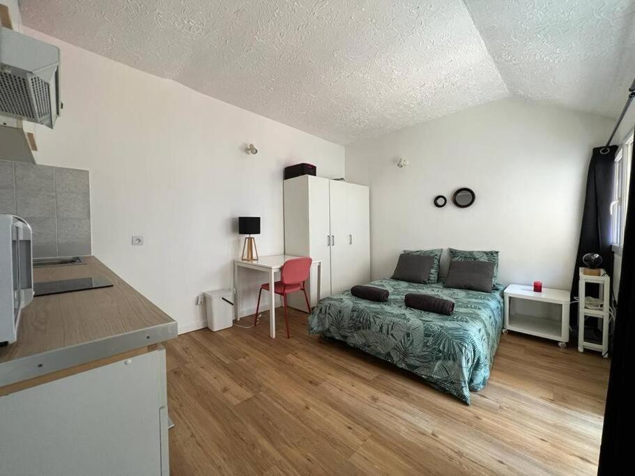 Le Cocon De Melun Apartamento Exterior foto